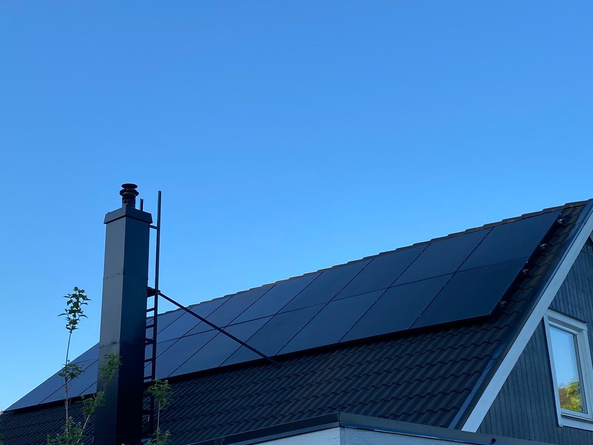 Installation av solpaneler